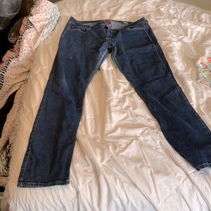Dark wash super skinny jeans